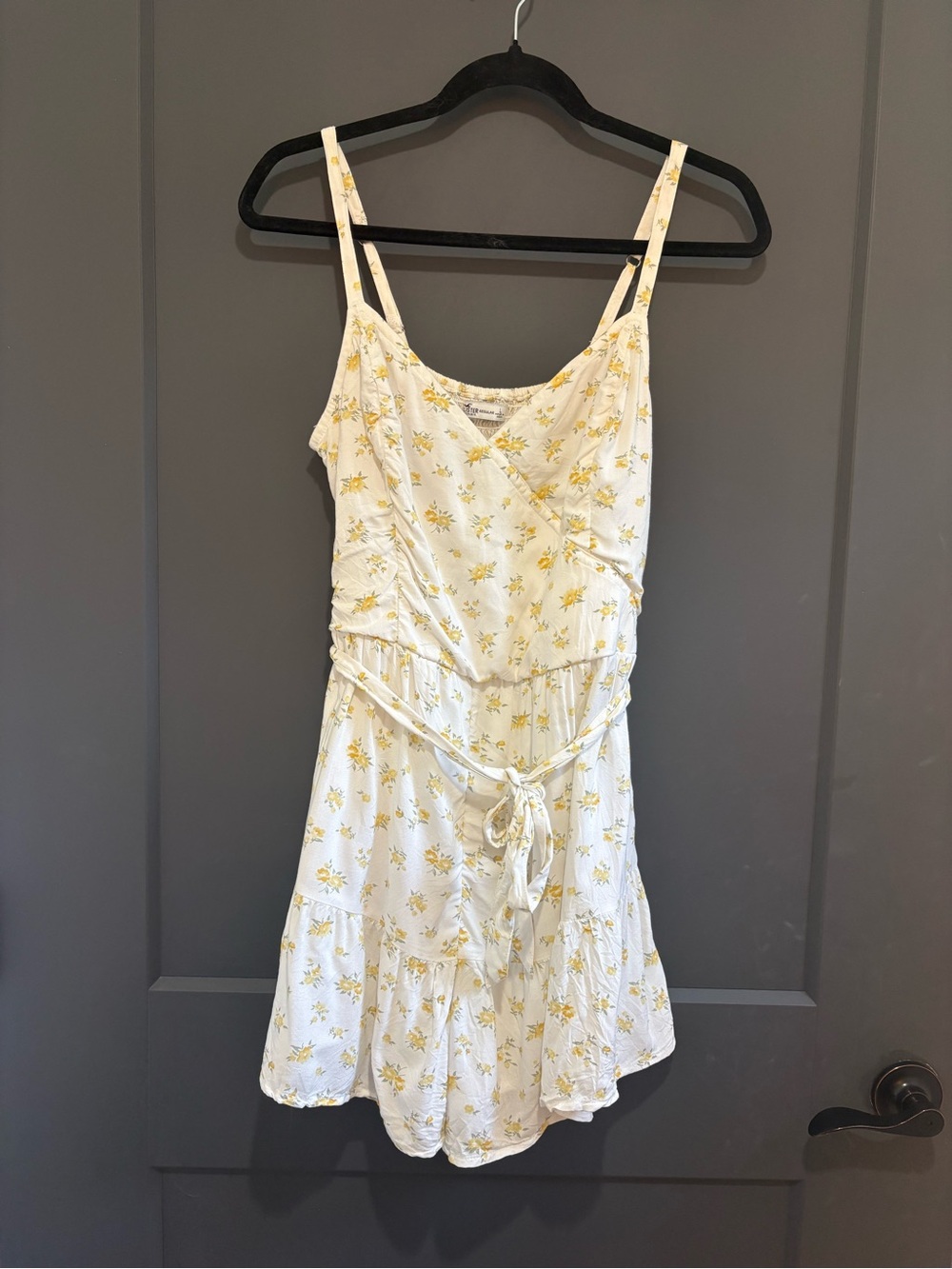 Hollister White Floral Tie-Waist Romper
